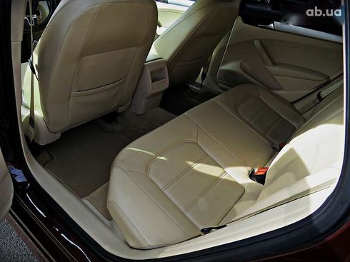 Volkswagen Passat 2012 - фото 14