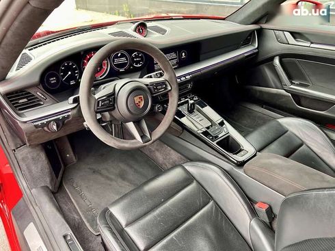 Porsche 911 2022 - фото 19