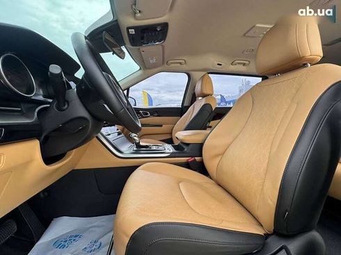 Kia Carnival 2021 - фото 20