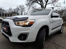 Продаж вживаних Mitsubishi Outlander 2015 року - купити на Автобазарі