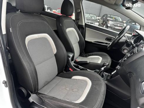 Kia Cee'd 2012 черный - фото 25
