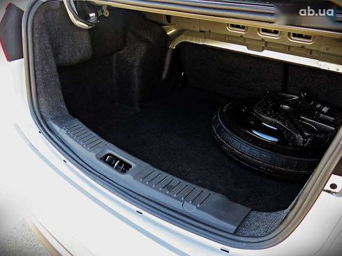 Ford Fiesta 2018 - фото 12