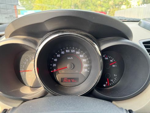 Kia Soul 2010 бежевый - фото 47