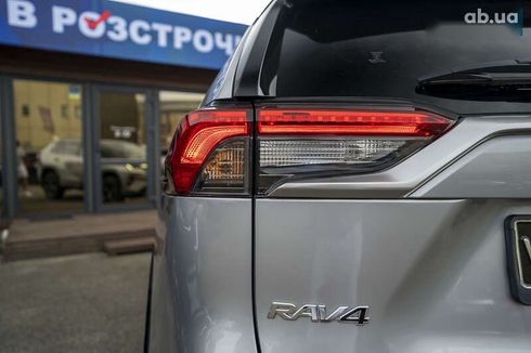 Toyota RAV4 2021 - фото 19