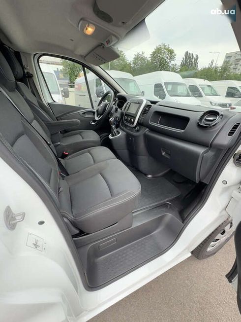 Renault Trafic 2020 - фото 19
