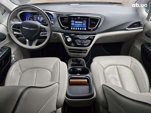 Chrysler Pacifica 2017 - фото 19