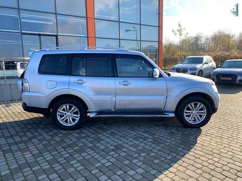 Mitsubishi Pajero Wagon 2008 - фото 8