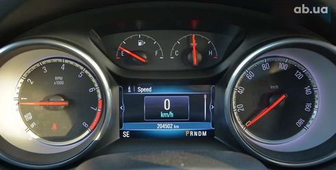 Buick Regal 2018 - фото 24