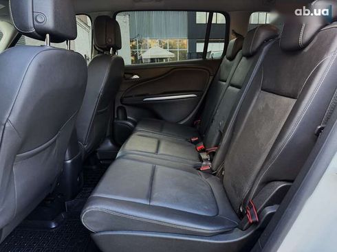 Opel Zafira 2018 - фото 25