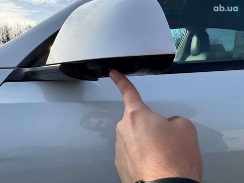 Tesla Model Y 2020 - фото 18