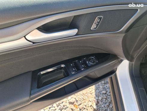 Ford Mondeo 2016 белый - фото 17