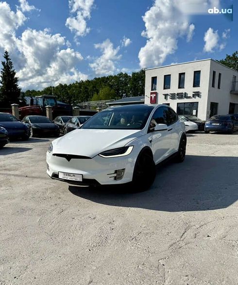 Tesla Model X 2018 - фото 2