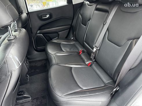 Jeep Compass 2020 серый - фото 27