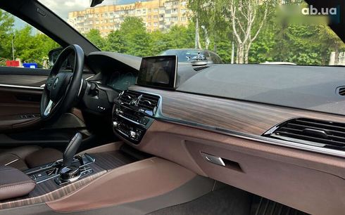BMW 5 серия 2018 - фото 10