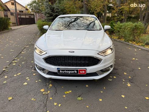 Ford Fusion 2017 белый - фото 2