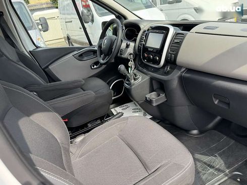 Renault Trafic 2018 - фото 28