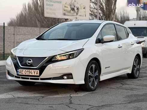 Nissan Leaf 2019 - фото 2