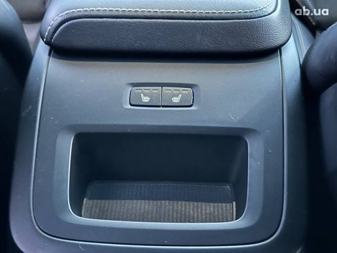 Volvo XC60 2019 - фото 12