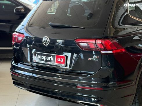 Volkswagen Tiguan 2018 черный - фото 9