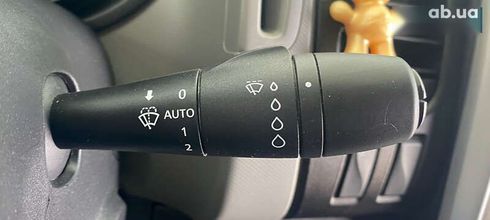 Renault Trafic 2018 - фото 19