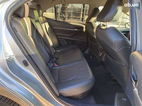 Toyota Camry 2022 - фото 22