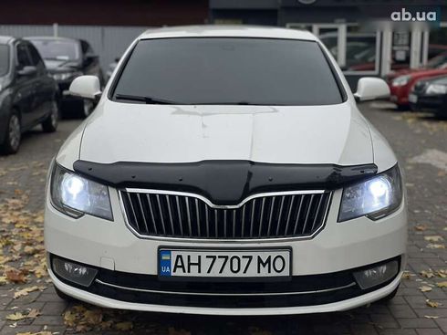 Skoda Superb 2013 - фото 2