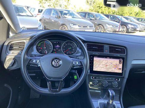 Volkswagen e-Golf 2019 - фото 26