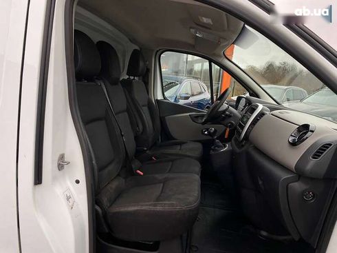 Renault Trafic 2019 - фото 16