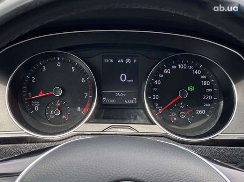 Volkswagen Passat 2017 - фото 9