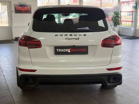 Porsche Cayenne 2015 - фото 11