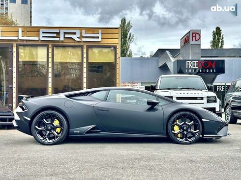 Lamborghini Huracan 2024 - фото 9