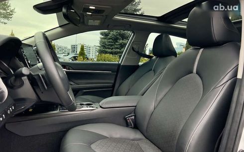 Toyota Camry 2024 - фото 16