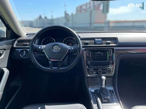 Volkswagen Passat 2018 - фото 22