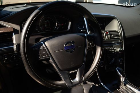 Volvo XC60 2017 черный - фото 16