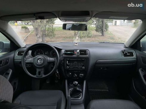 Volkswagen Jetta 2012 - фото 16