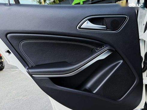 Mercedes-Benz GLA-Класс 2016 - фото 29