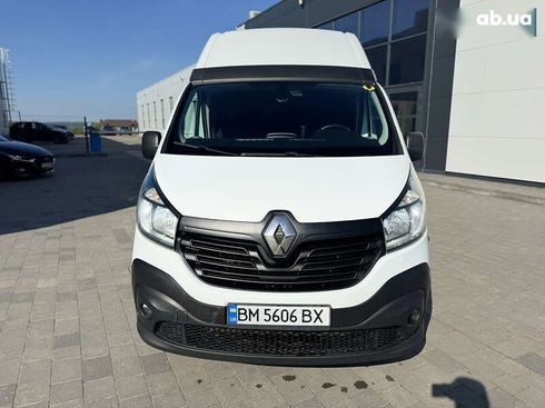 Renault Trafic 2016 - фото 13