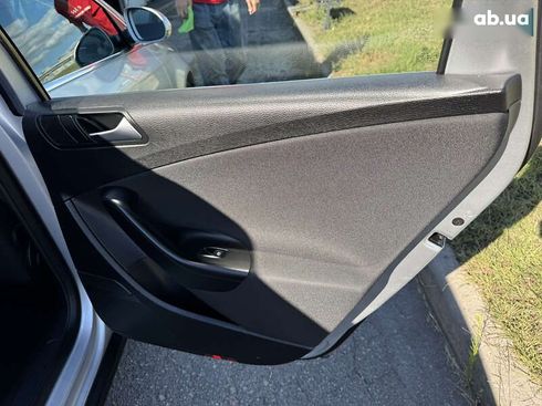 Volkswagen Passat 2010 - фото 24