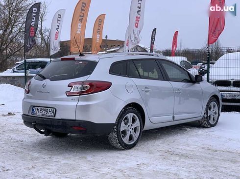 Renault Megane 2012 - фото 13