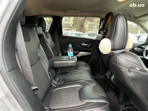 Jeep Cherokee 2018 серый - фото 50