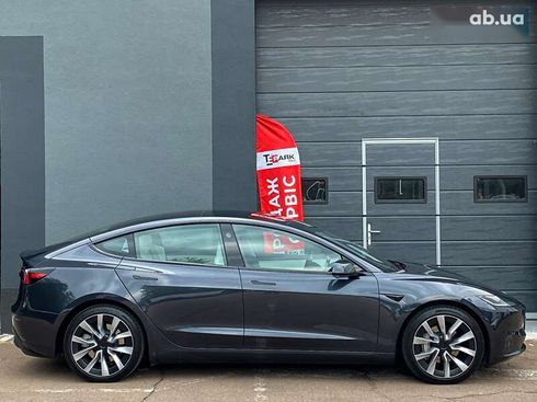 Tesla Model 3 2024 - фото 10