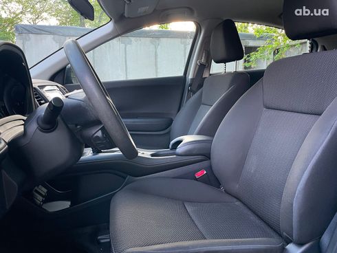 Honda HR-V 2018 черный - фото 15