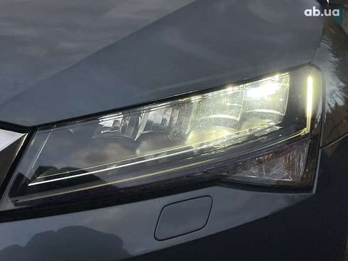 Skoda Superb 2022 - фото 14