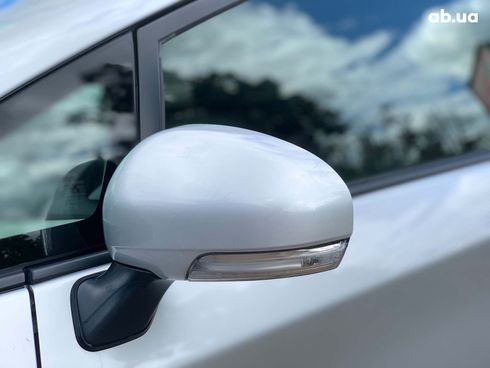 Toyota Prius 2010 серый - фото 18