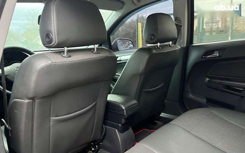 Opel Astra 2010 - фото 20