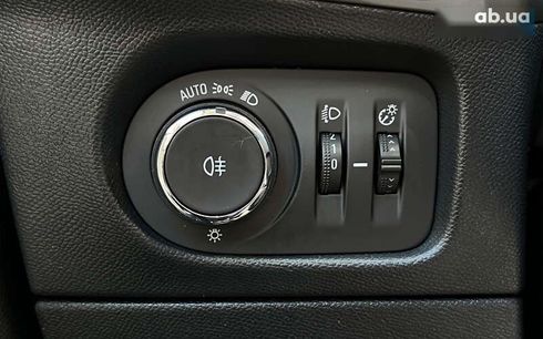 Opel Mokka-e 2023 - фото 16