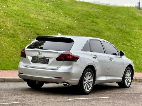 Toyota Venza 2010 - фото 13