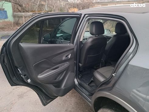 Buick Encore 2015 серый - фото 39