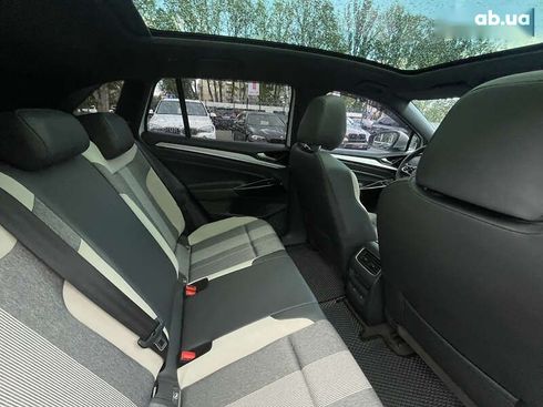 Volkswagen ID.4 2021 - фото 29