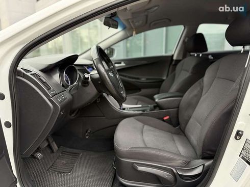 Hyundai Sonata 2010 - фото 14